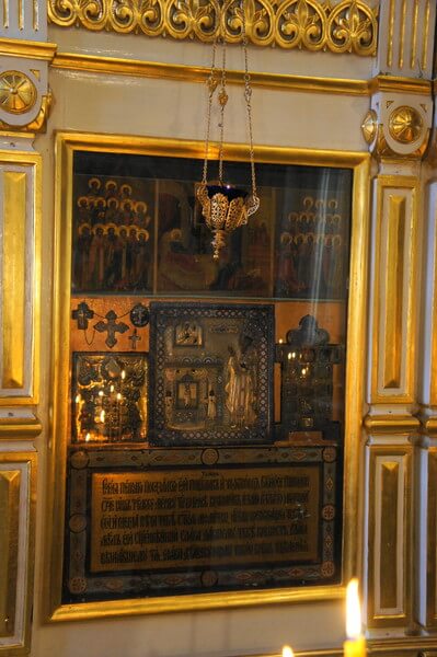 The relics of Saint Spyridon in Moscow-23